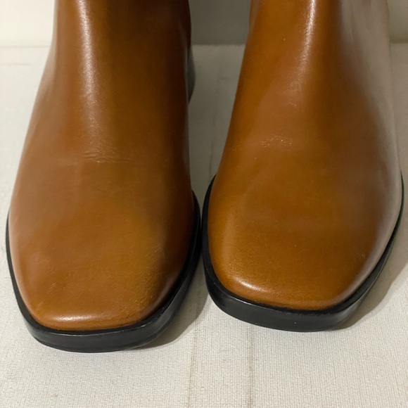 Tory Burch Everly Bootie - Picture 4 of 9